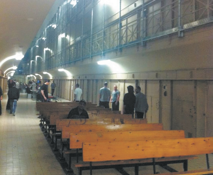 Une photo prise par un détenu à l’intérieur de la prison de Bordeaux, en 2013.
