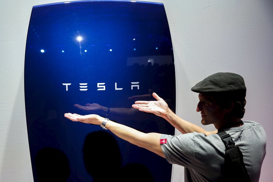 Tesla lance une batterie pour "transformer l'énergie mondiale"  275f555a-586c-4d4f-884c-7eaee0e15e9f_JDX-NO-RATIO_WEB