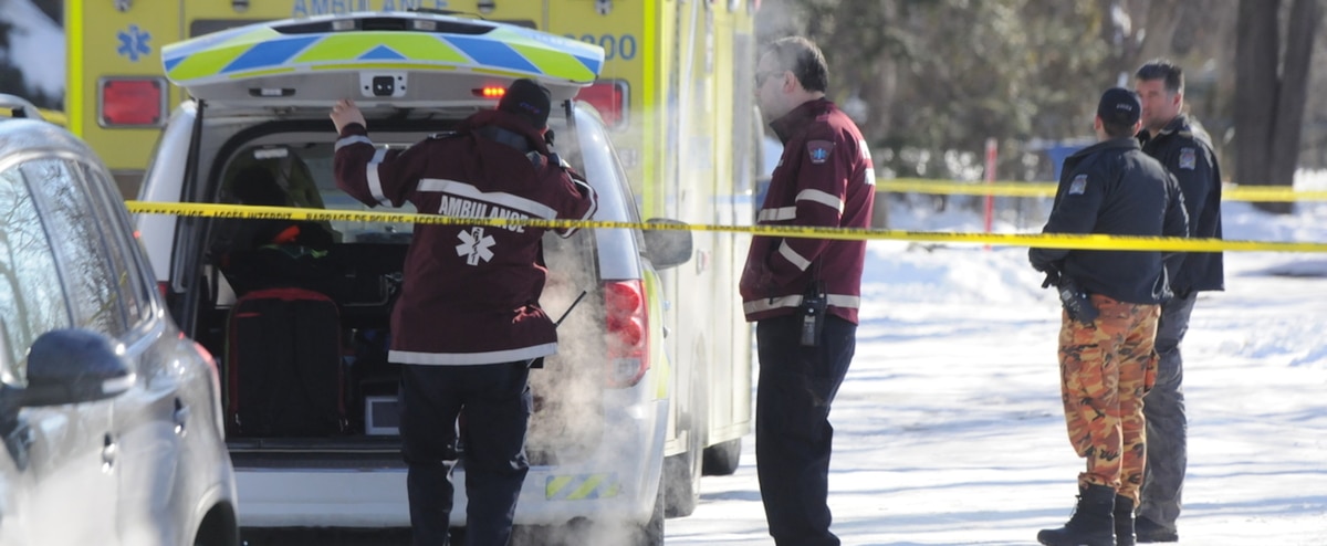 Opération policière à Saint-Lambert: un homme retrouvé mort - Le Journal de Montréal